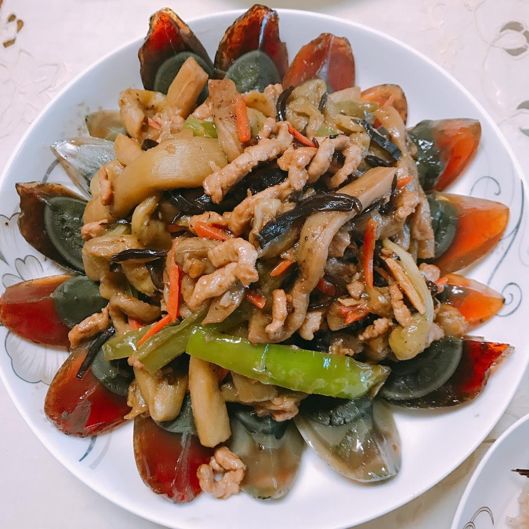 茄子拌皮蛋
