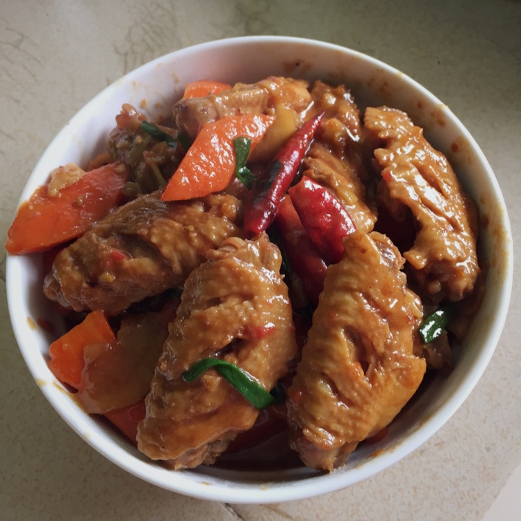 黄焖鸡翅