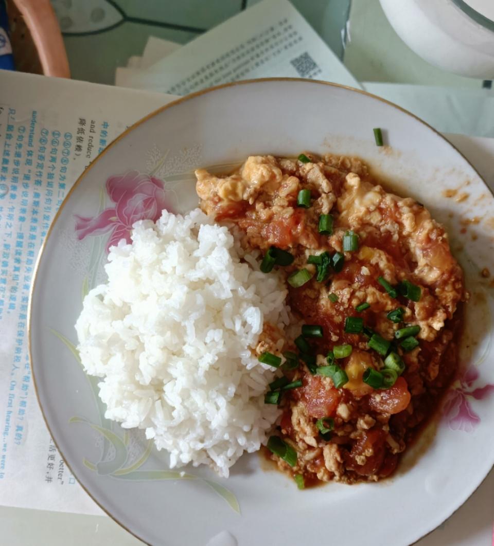 番茄牛肉沫滑蛋饭