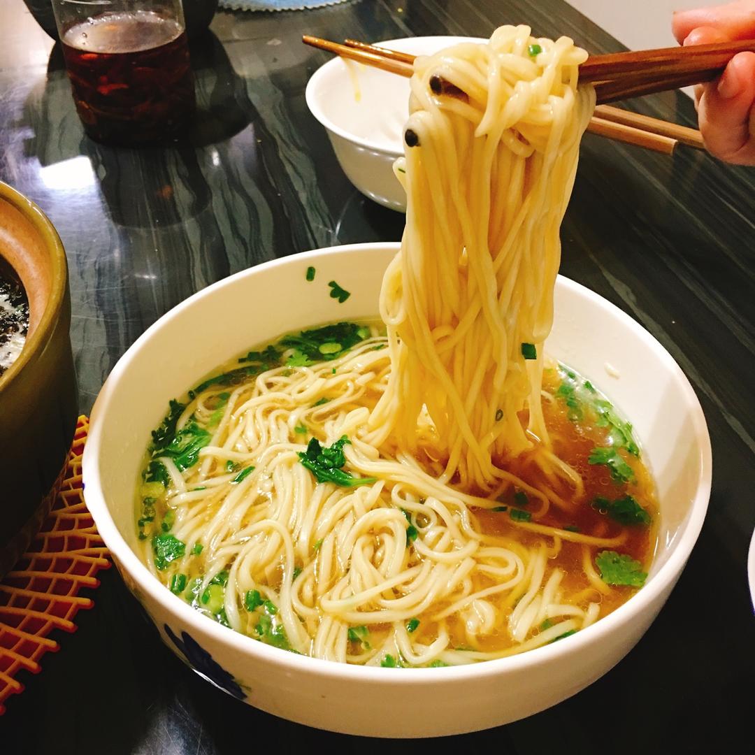 最美不过那碗阳春面