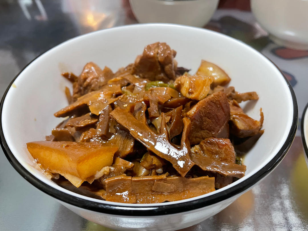 绝对下饭的笋干烧肉