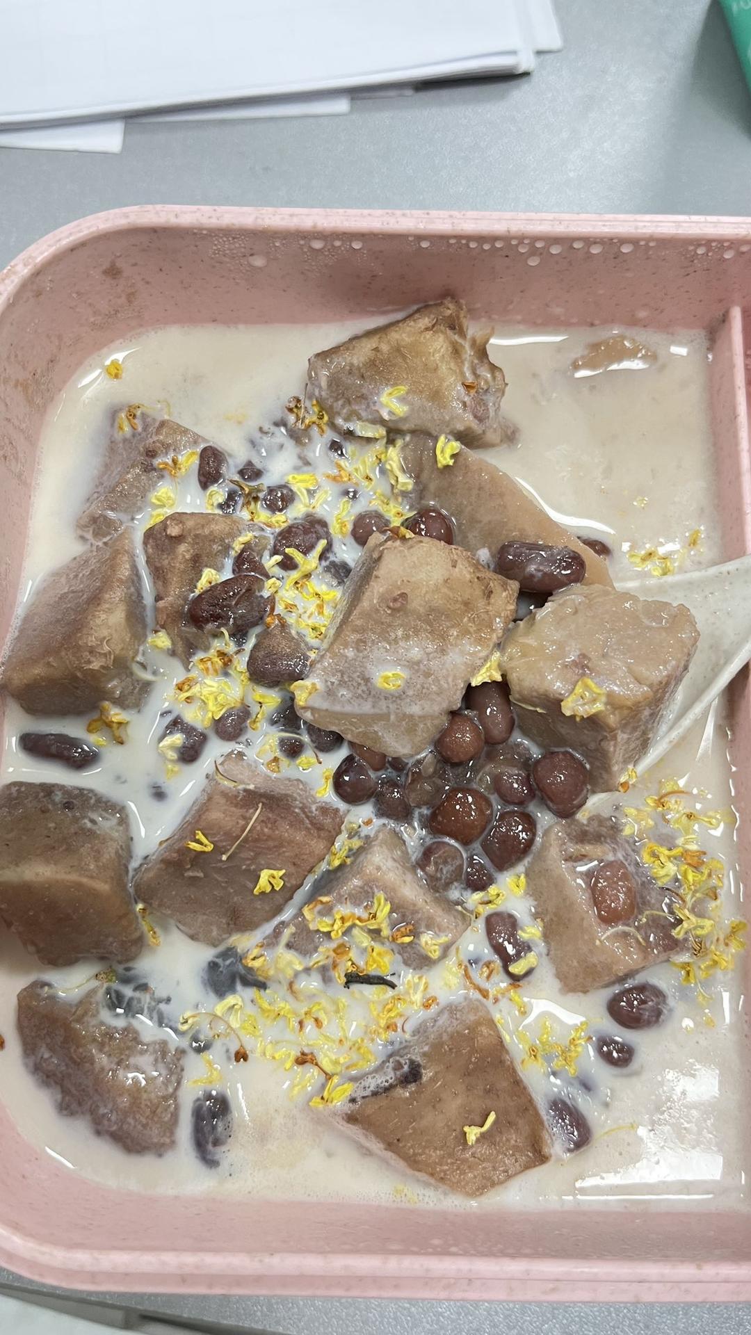 降温了！一定要喝碗热乎乎的「桂花芋头红豆沙」香甜软糯又补气血！