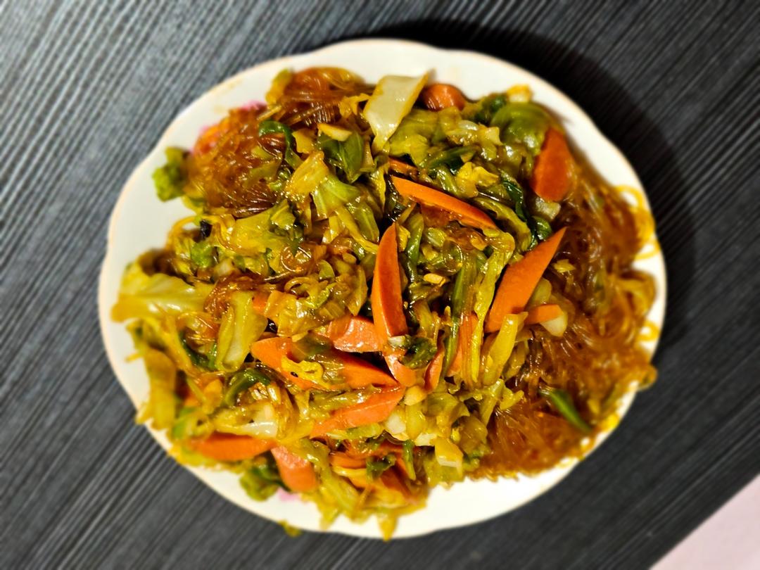 最近爱吃粉丝粉条～包菜炒粉丝