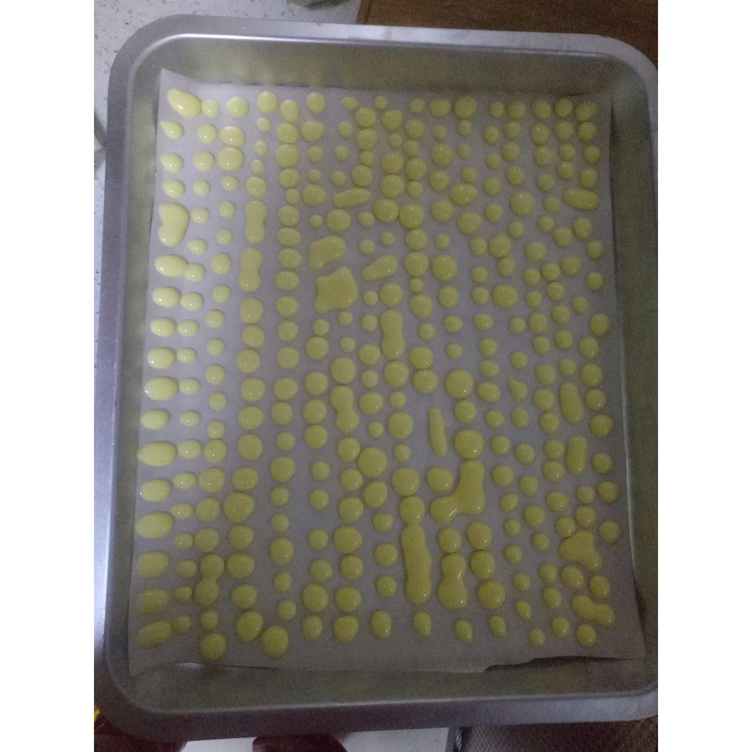 入口即化的无添加蛋黄溶豆