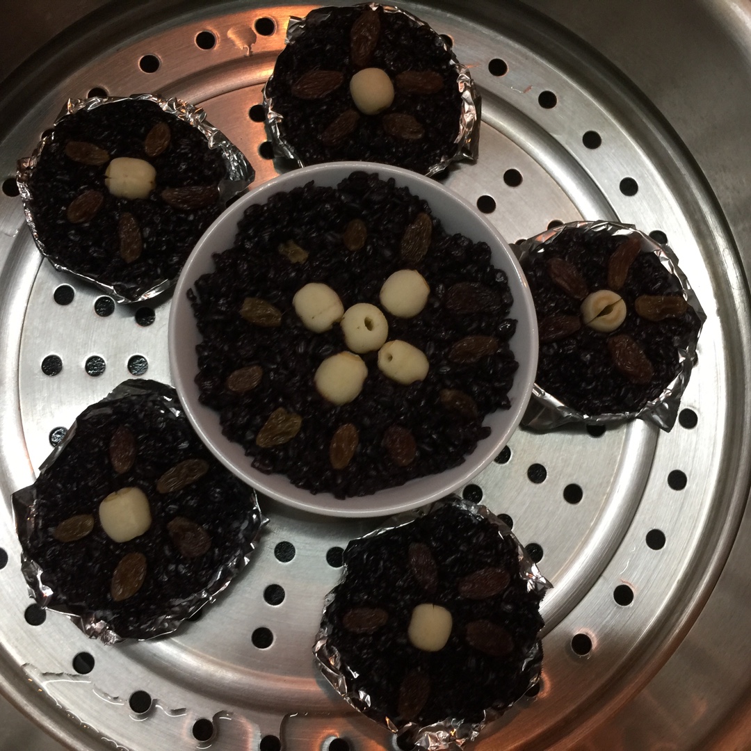 港式点心：黑米糕