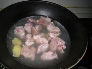 松茸银耳瘦肉汤的做法 步骤4