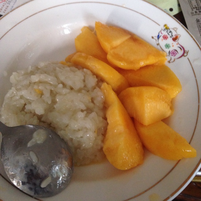 椰浆芒果糯米饭