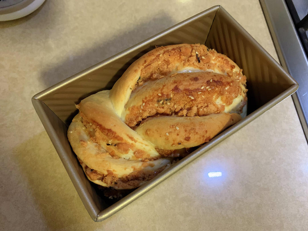 香葱肉松手撕吐司