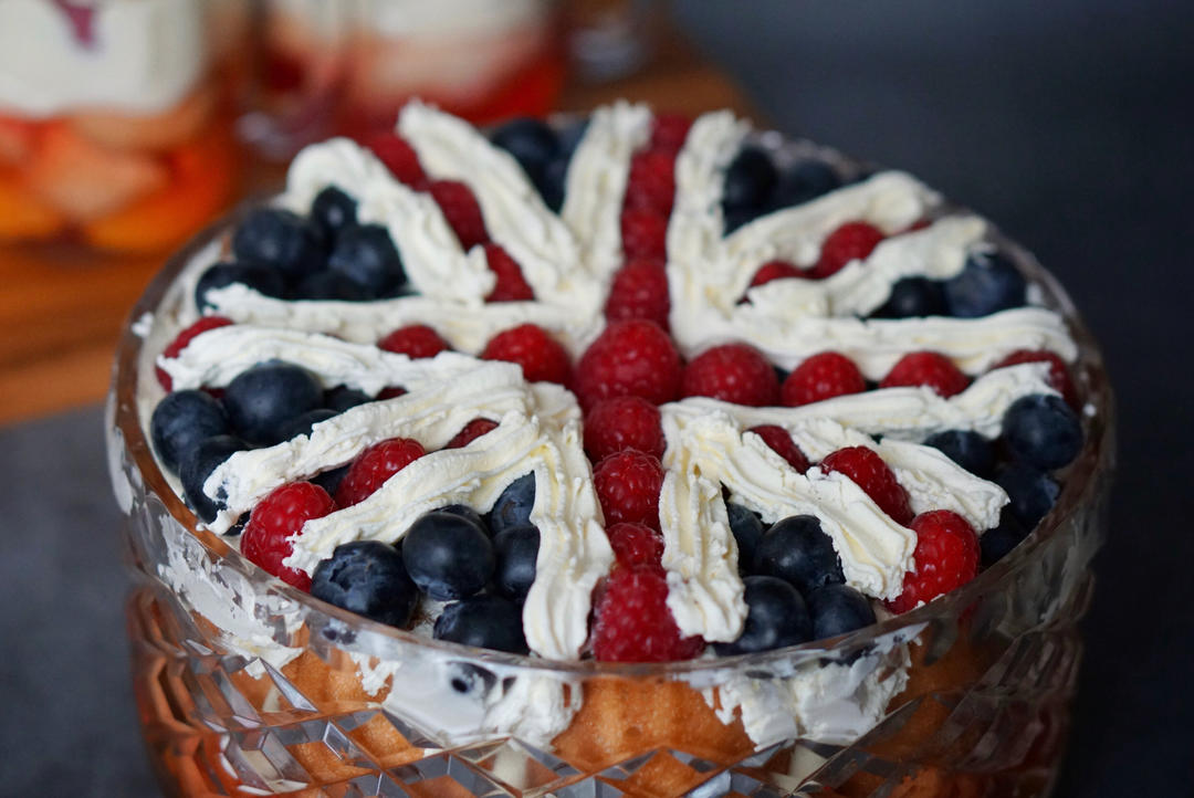 经典英式甜点乳脂松糕trifle