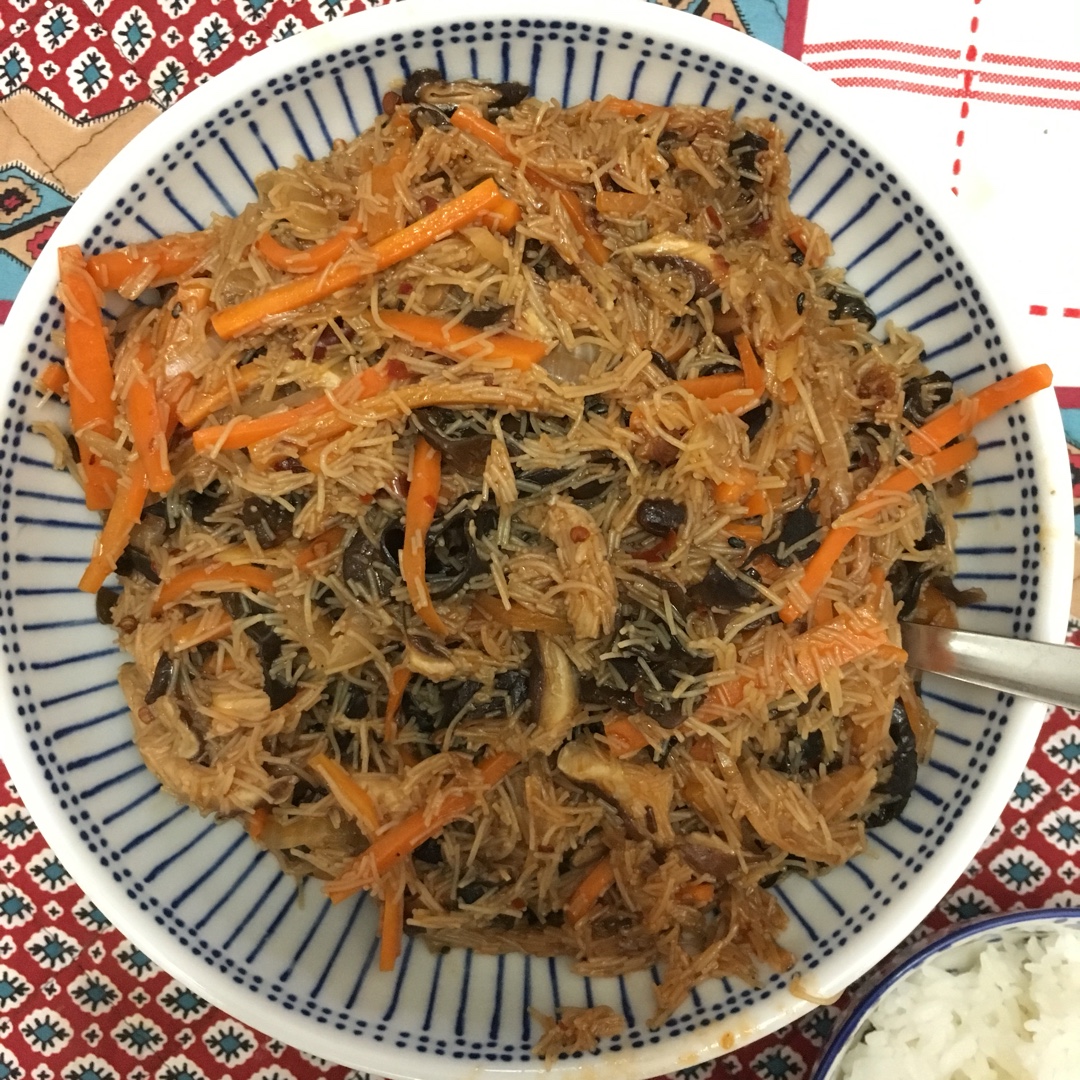 韩式粉丝炒杂菜 Korean Style Glass Noodles with Vegetables