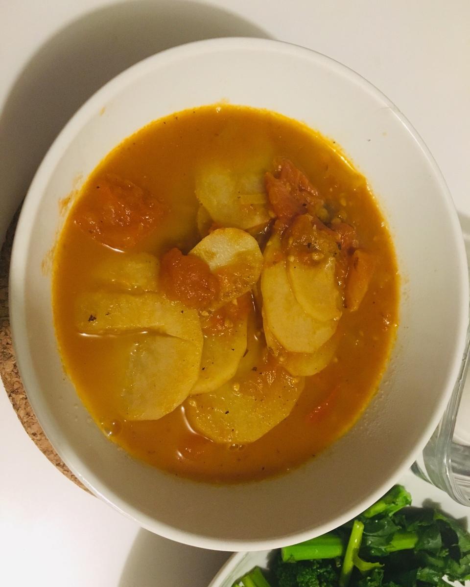 超级浓超好喝的番茄土豆汤