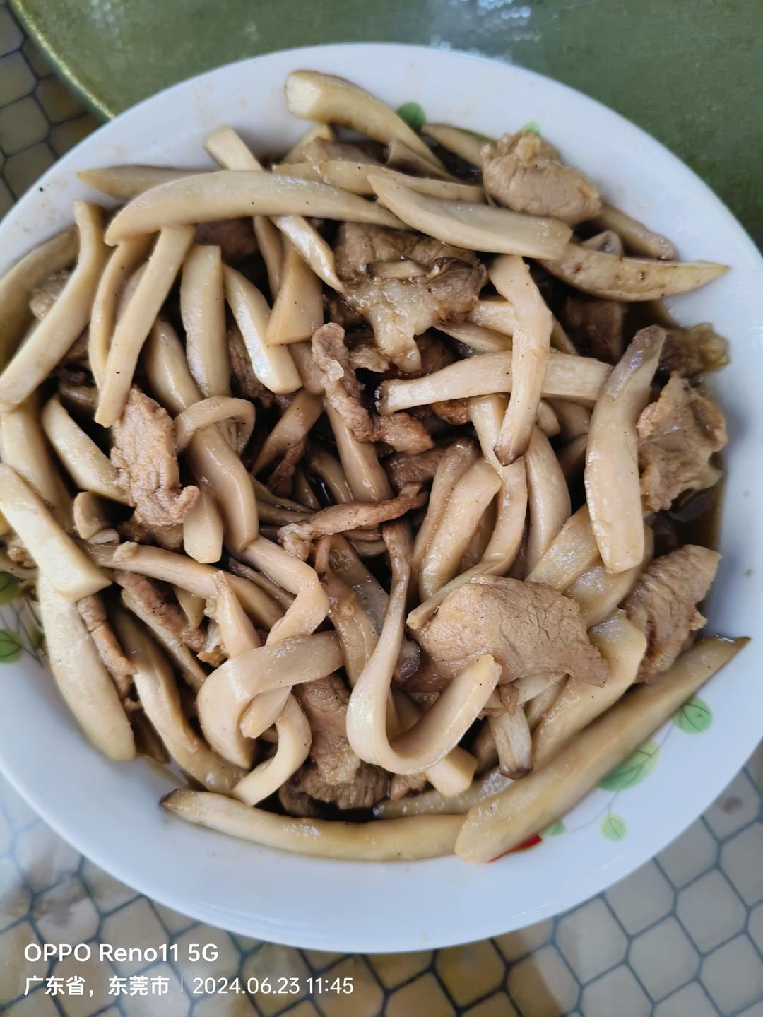 杏鲍菇炒肉片