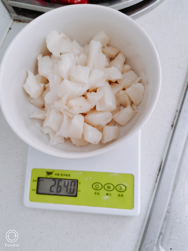 银鳕鱼肠//银鳕鱼豆腐的做法 步骤2