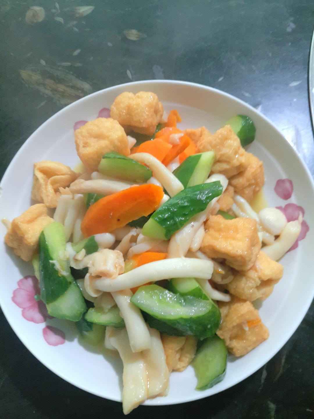 手机用户5114_hezb做的黄瓜炒海鲜菇