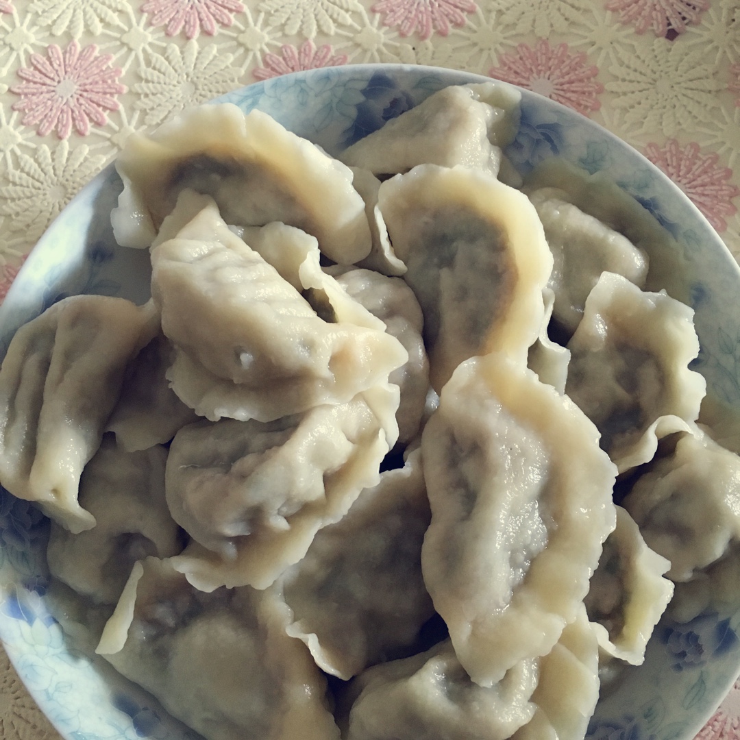 芹菜猪肉馅儿饺子