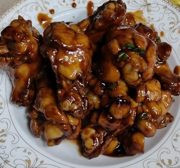 好吃到舔手指的「蒜香蜜汁鸡翅根」👍