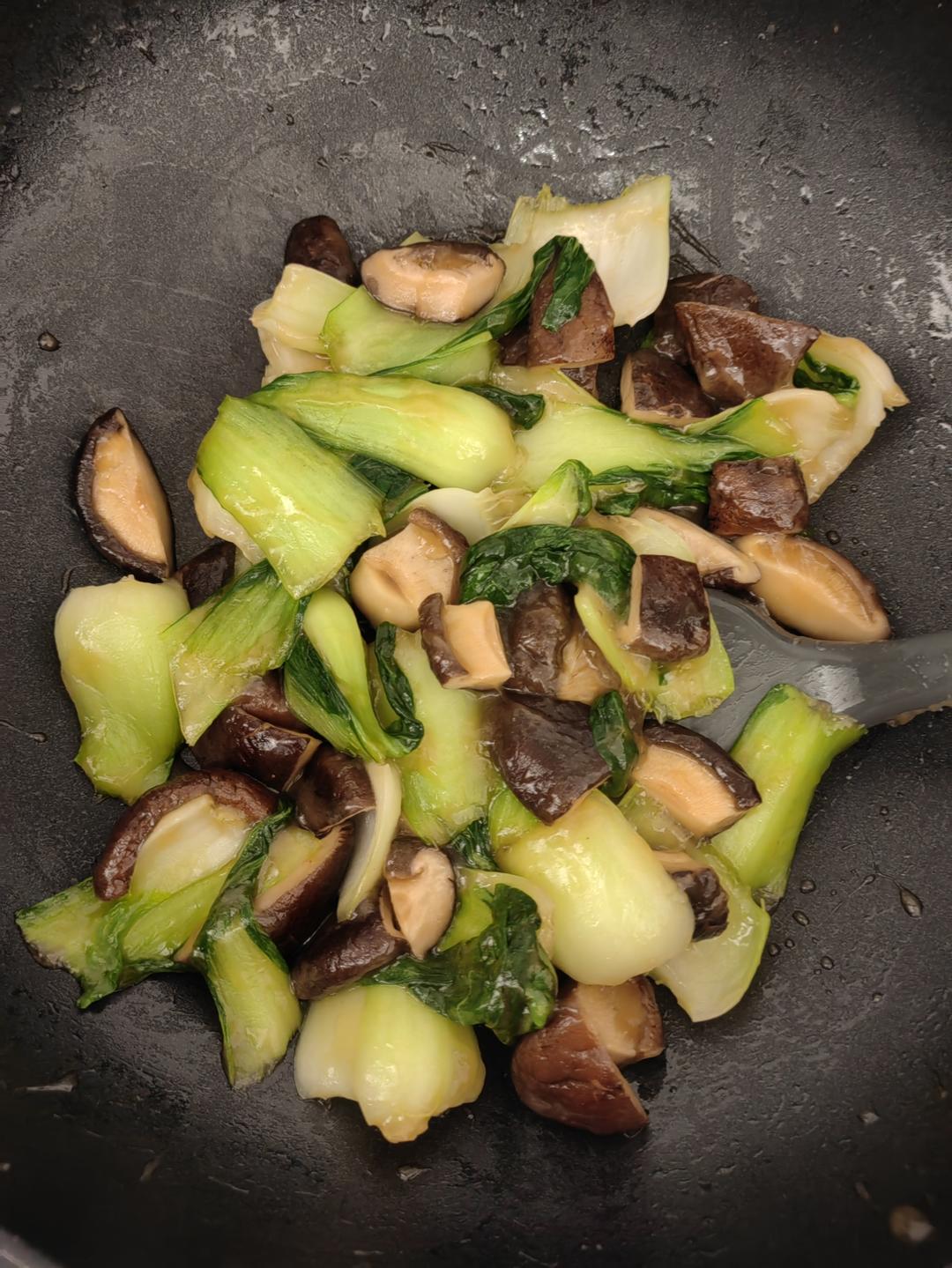 香菇油菜（简单快手）