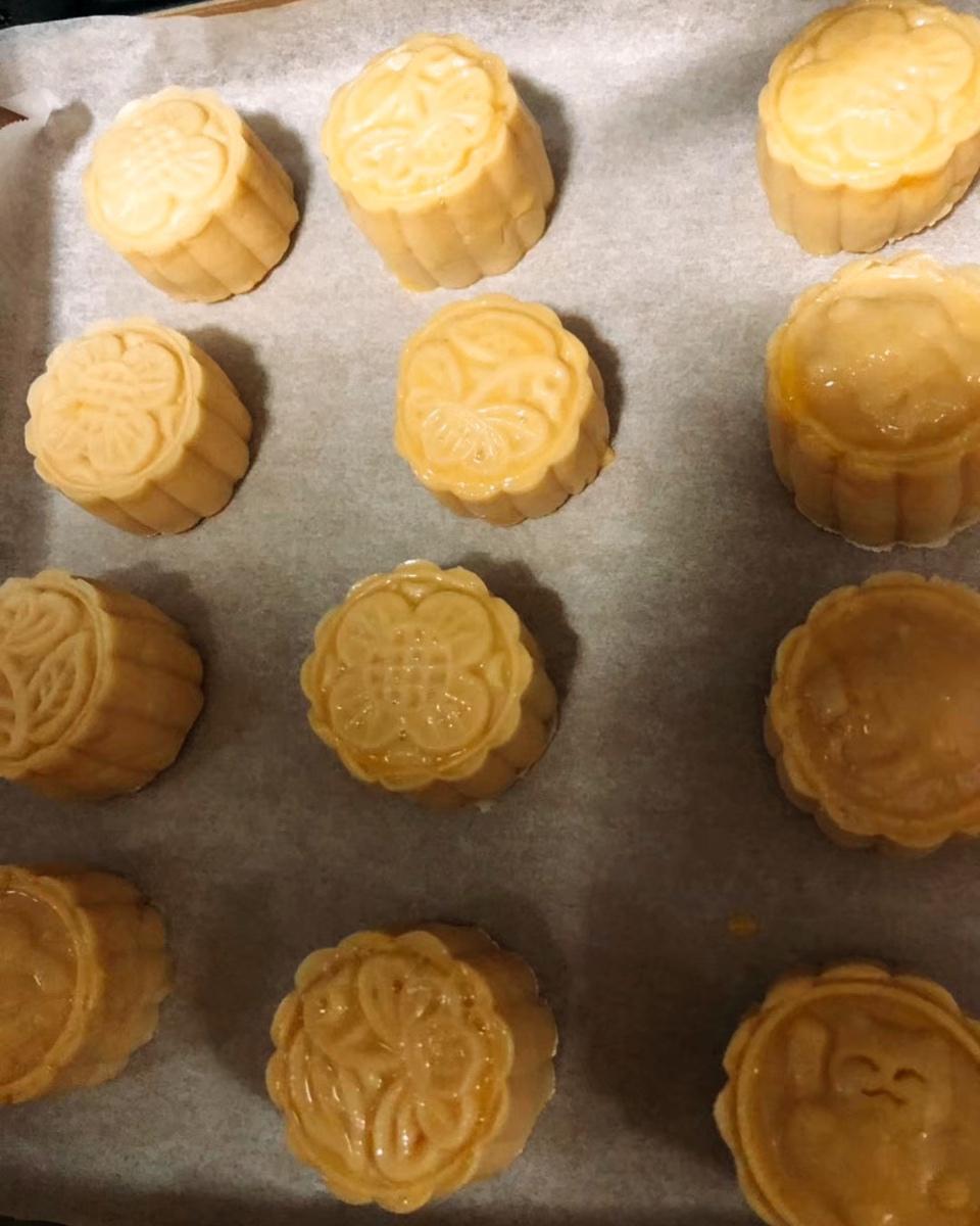 流心奶黄月饼（无吉士粉/转化糖浆版本）【曼食慢语】