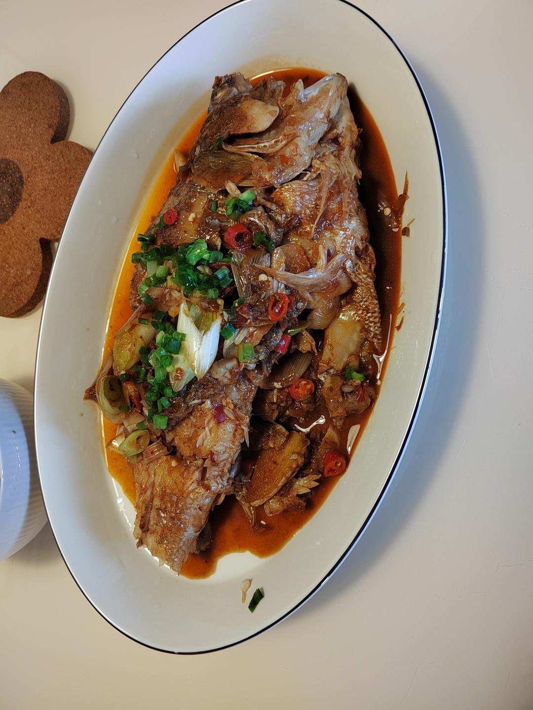 红烧鲈鱼