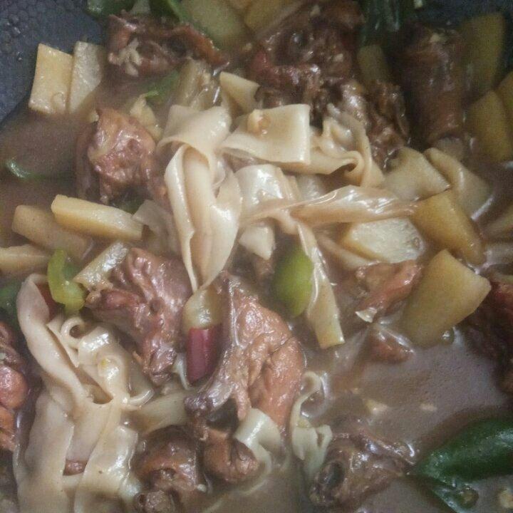 新疆沙湾大盘鸡