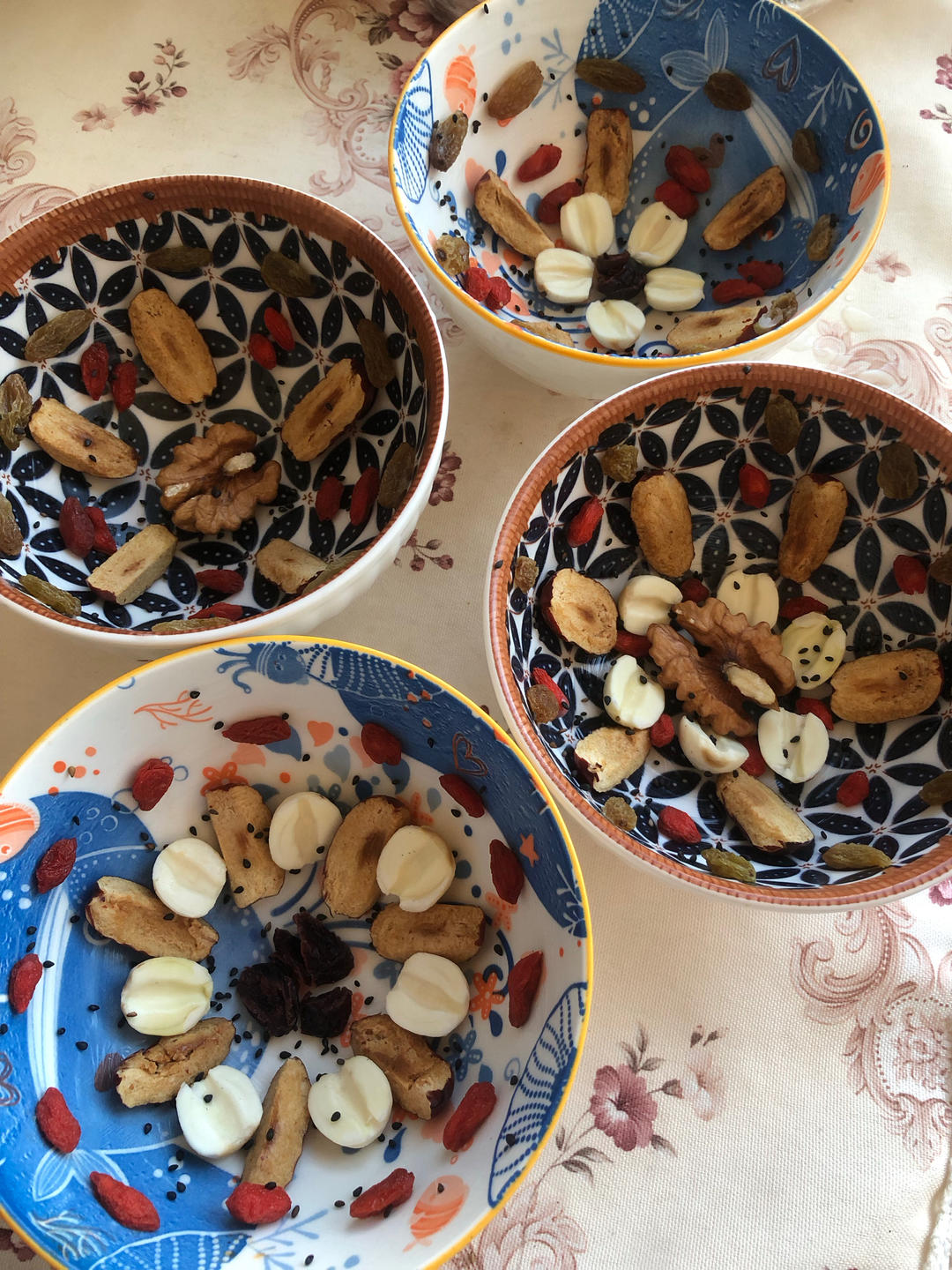 玫瑰细沙八宝饭