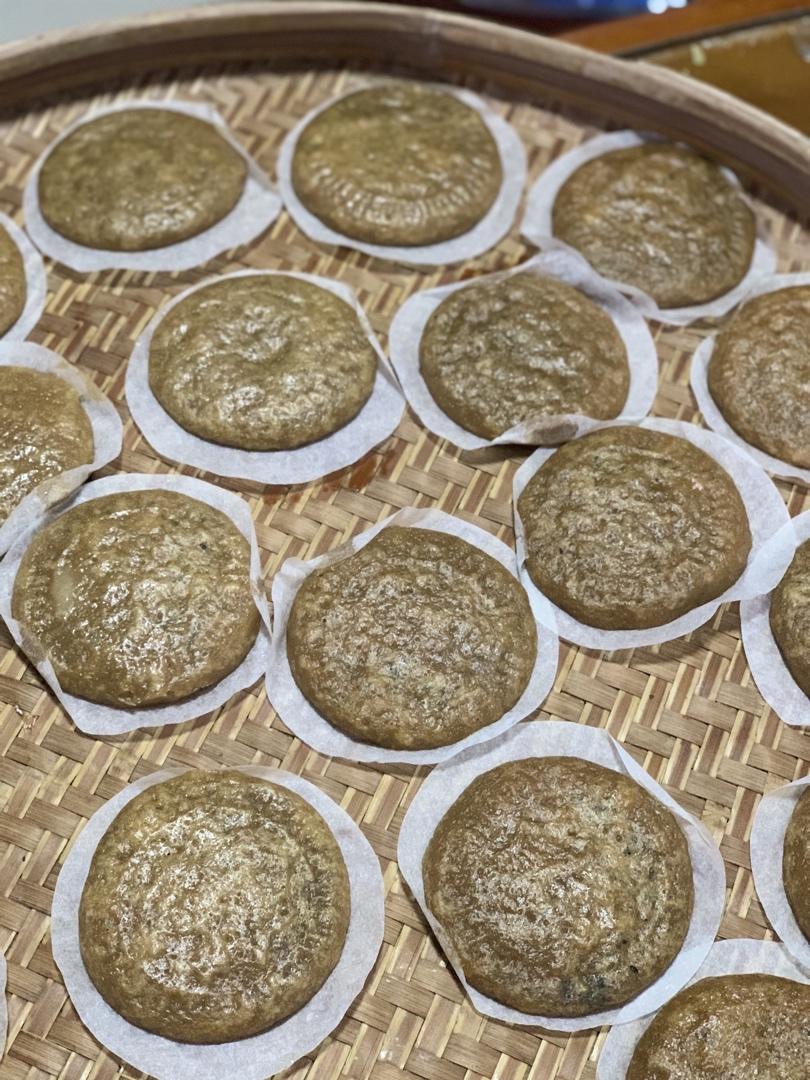 我家的春节甜食: 海陆丰龟仔粿（花生芝麻冰肉糍粑）