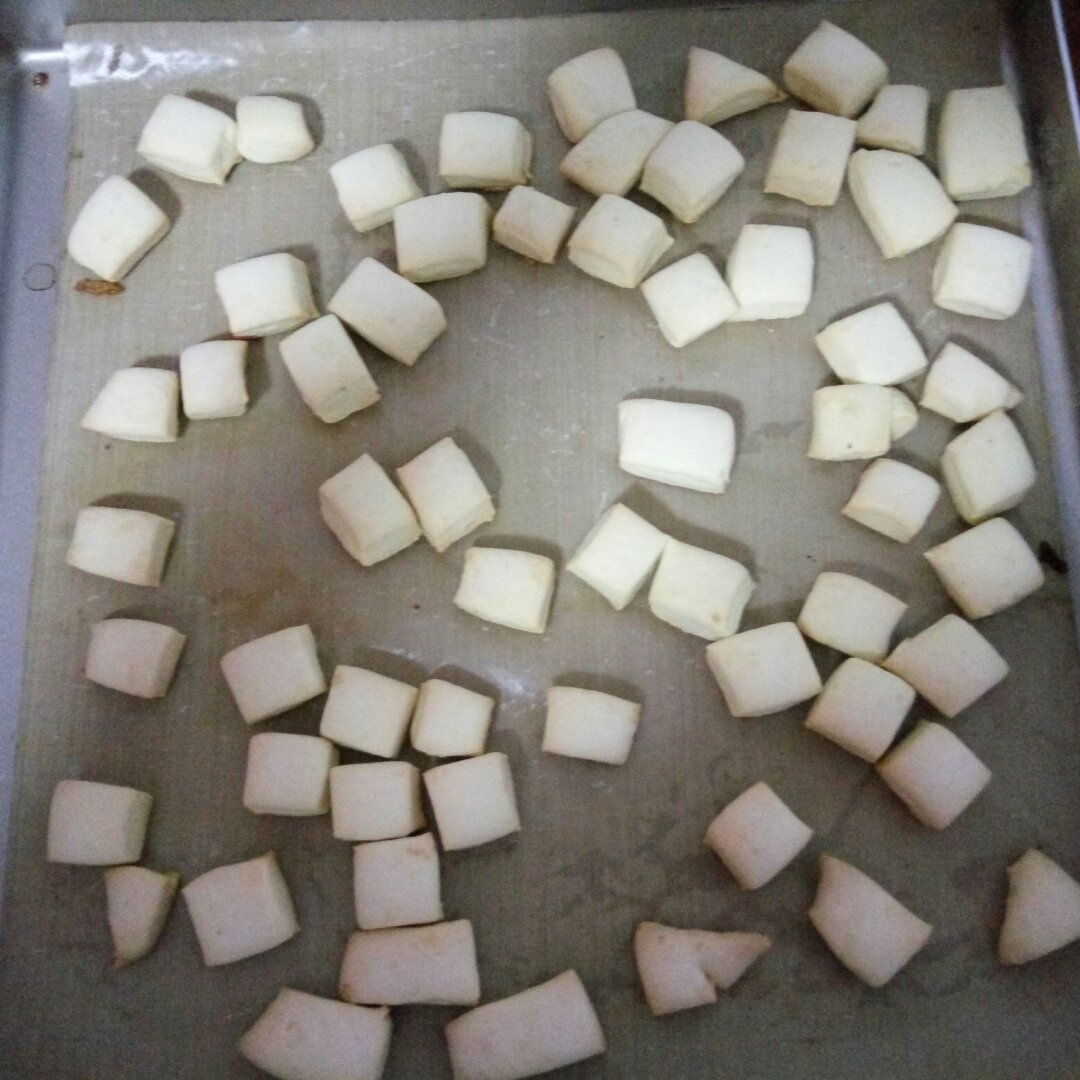 小石头饼干。