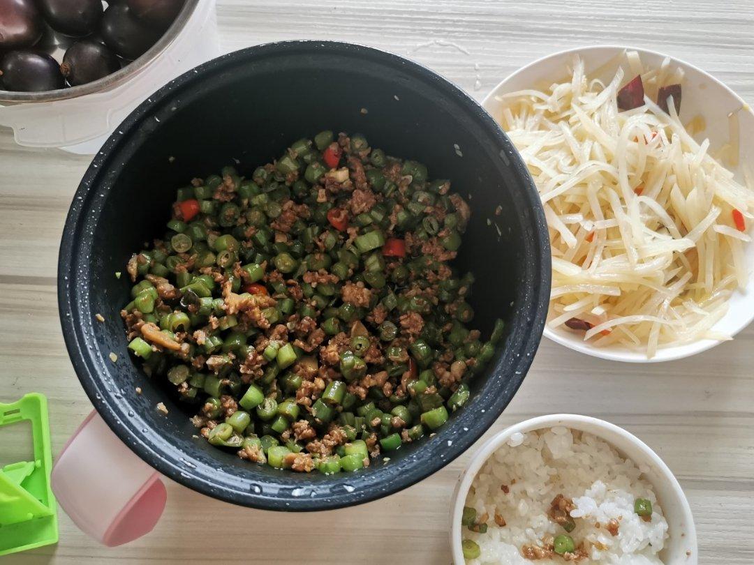 肉沫豆角下饭菜