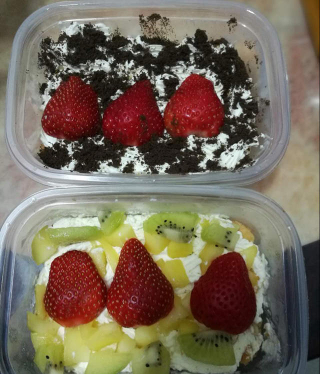 草莓盒子蛋糕