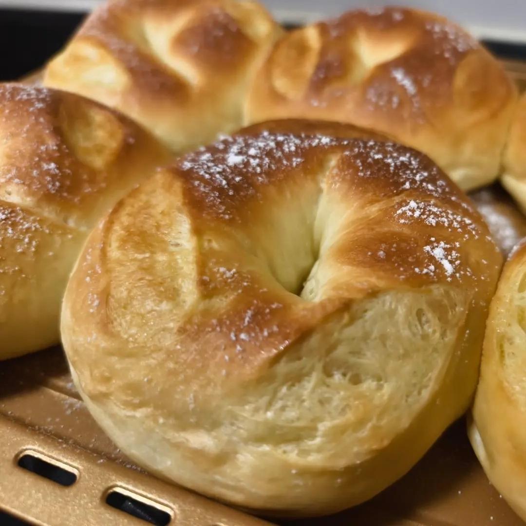 比云朵还软的牛奶面包，液种法甜面包太好吃了！