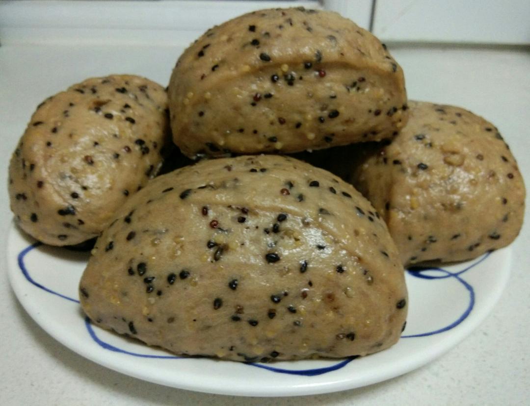红糖全麦藜麦杂粮馒头