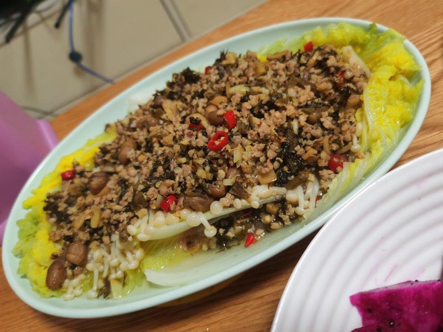 蒜蓉肉末浇金针菇