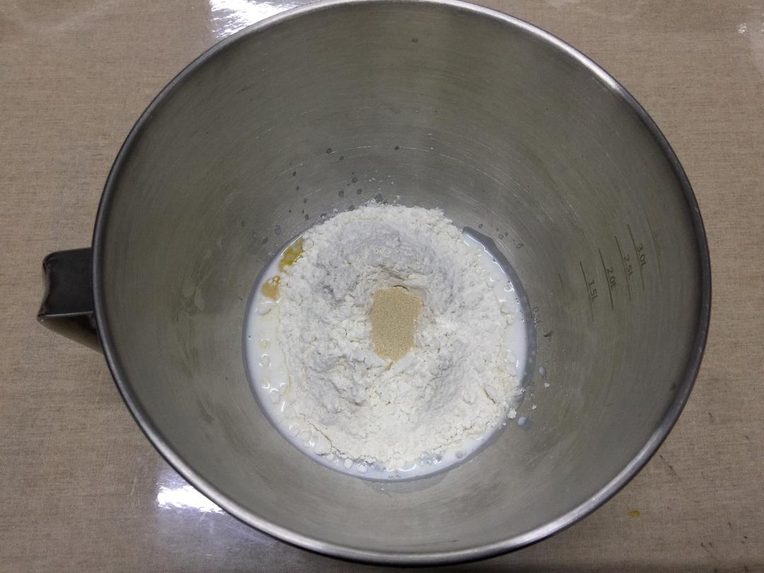 纯奶手撕吐司的做法 步骤1