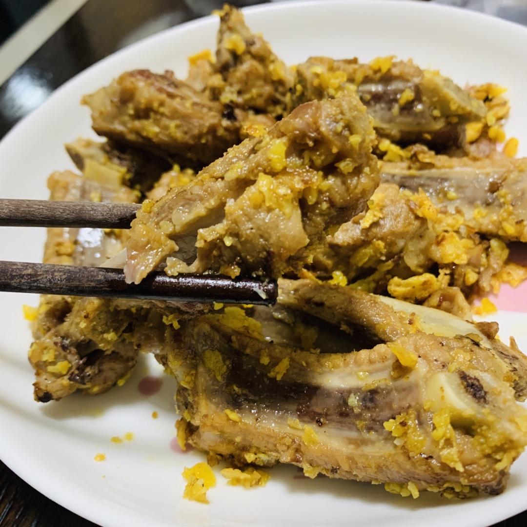 多米诺涵做的黄烧排骨|咸蛋黄排骨