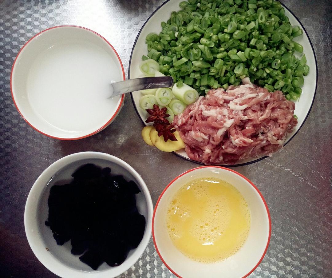 豆角肉丝面筋打卤面