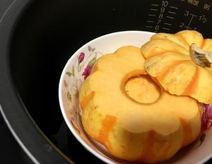 【年夜饭】金瓜金沙蛋羹盅的做法 步骤5