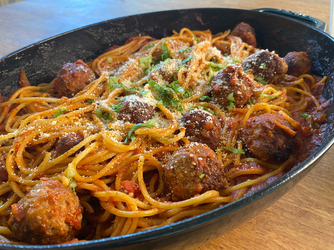 经典意大利面～～红酱牛肉丸意面（pasta with meatball）
