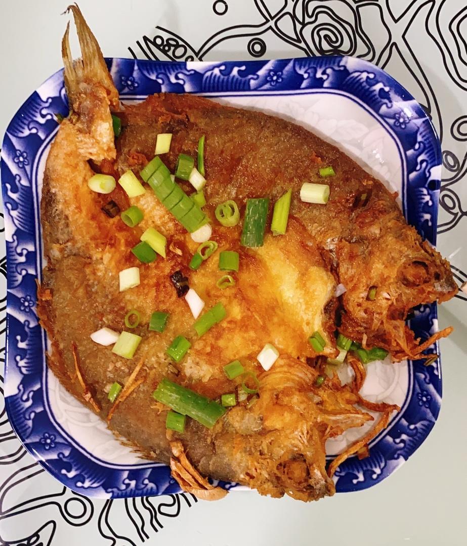 煎 香煎黄花鱼 圆边吊兰做的香煎黄花鱼赞 小黄鱼,蒸鱼豉油,盐,花椒面