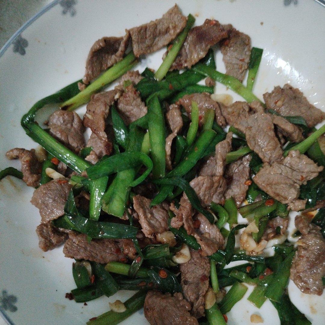韭菜炒牛肉的做法