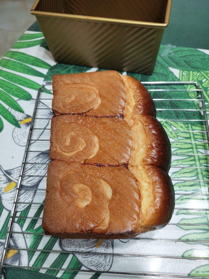 吴克己大师的手撕炼乳吐司