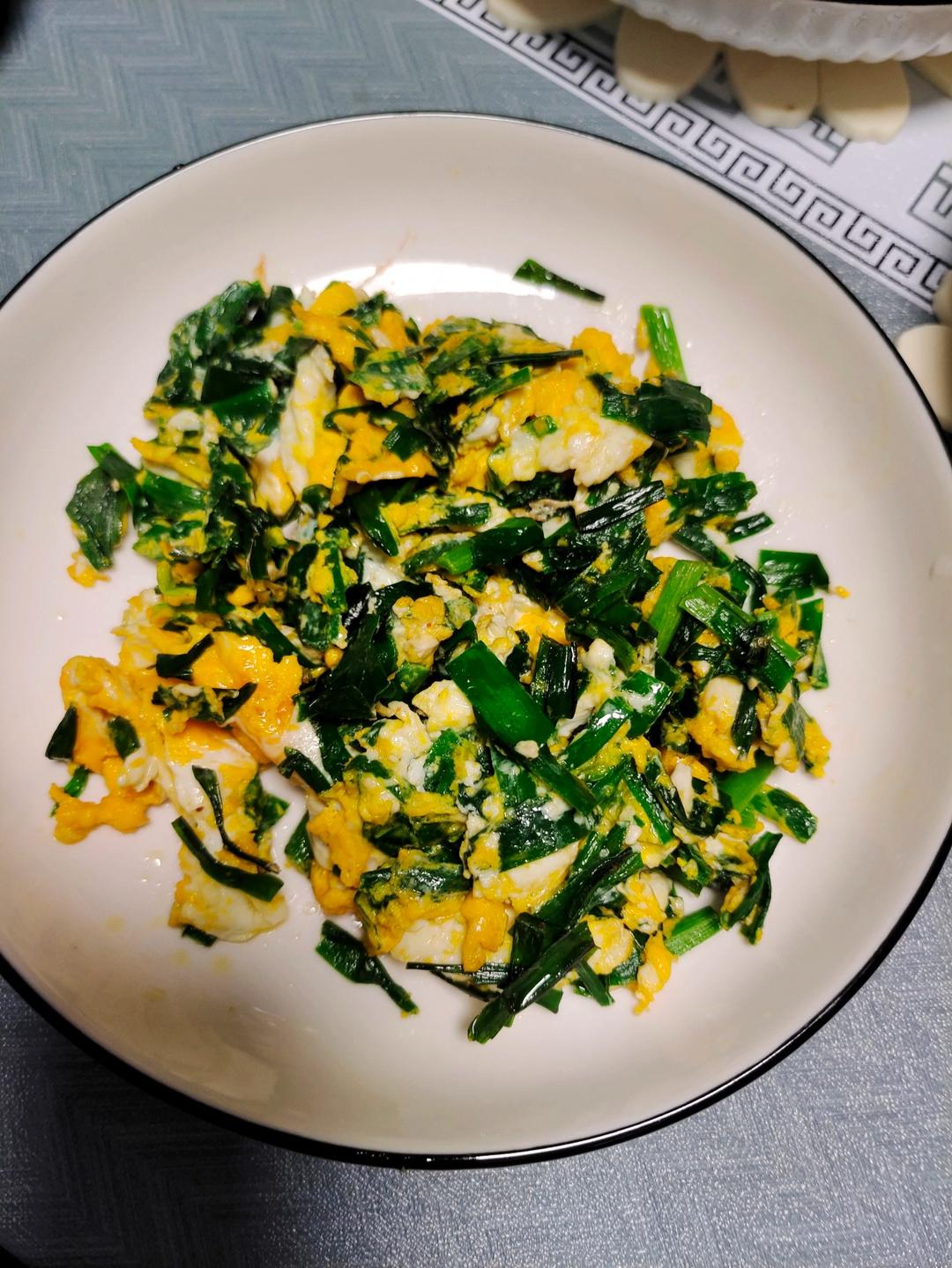 解决出水的韭菜炒鸡蛋