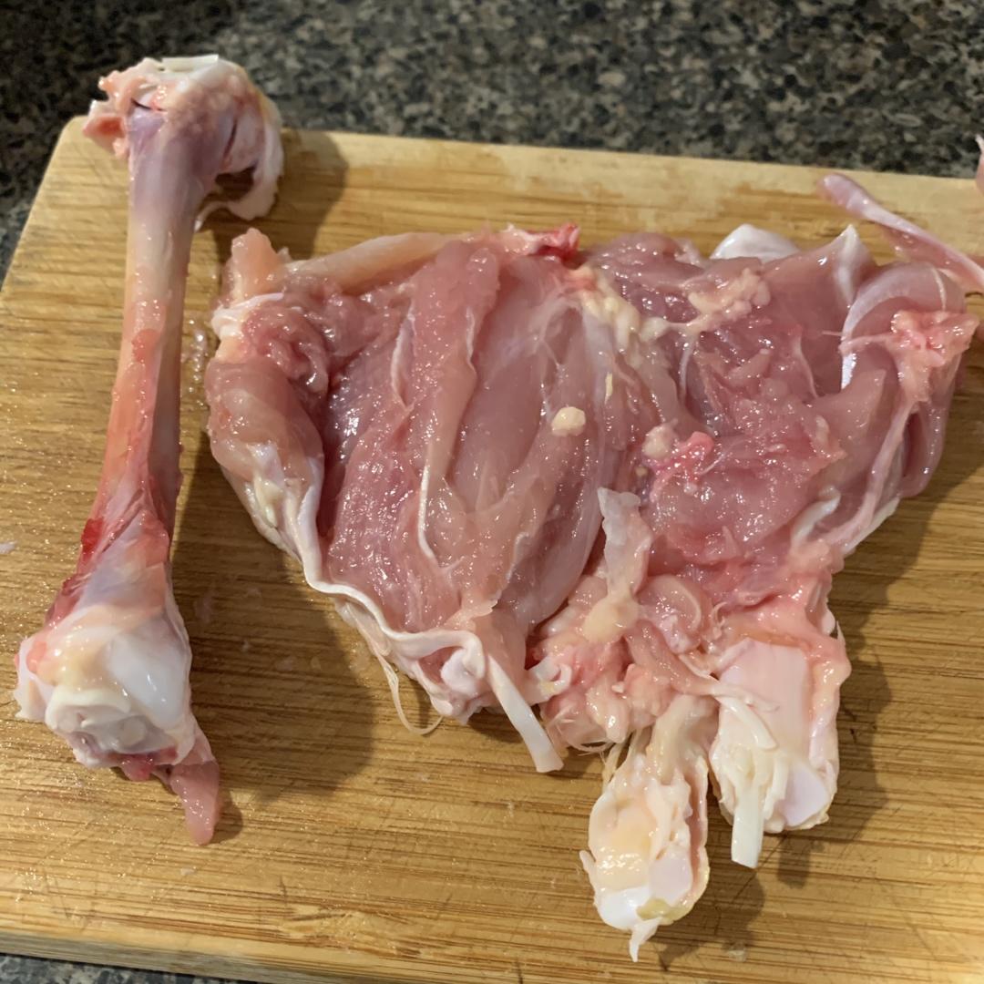 超详细的鸡腿去骨大法图解