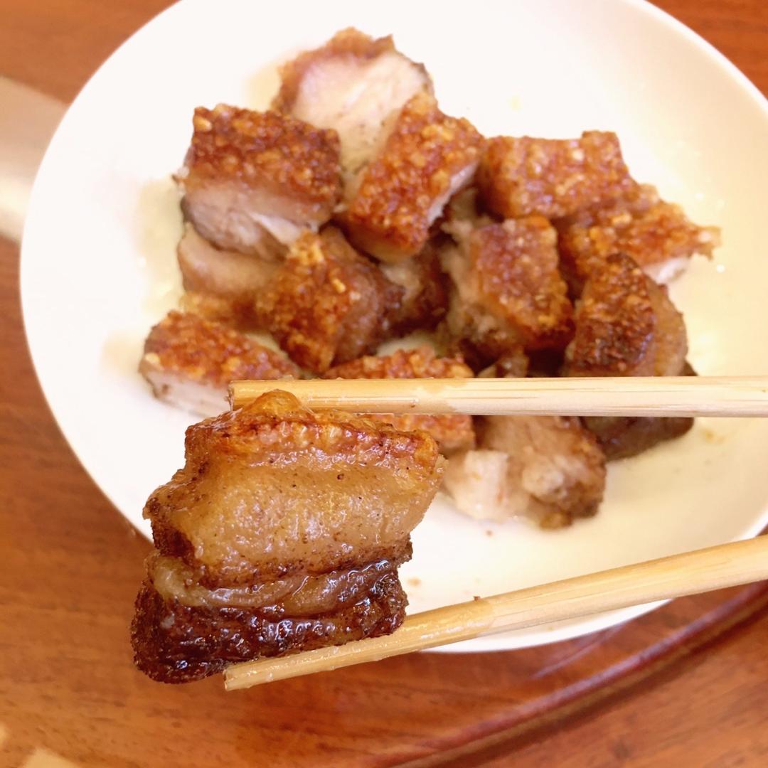 多次失败，越挫越勇终于做出来了广式脆皮烧肉