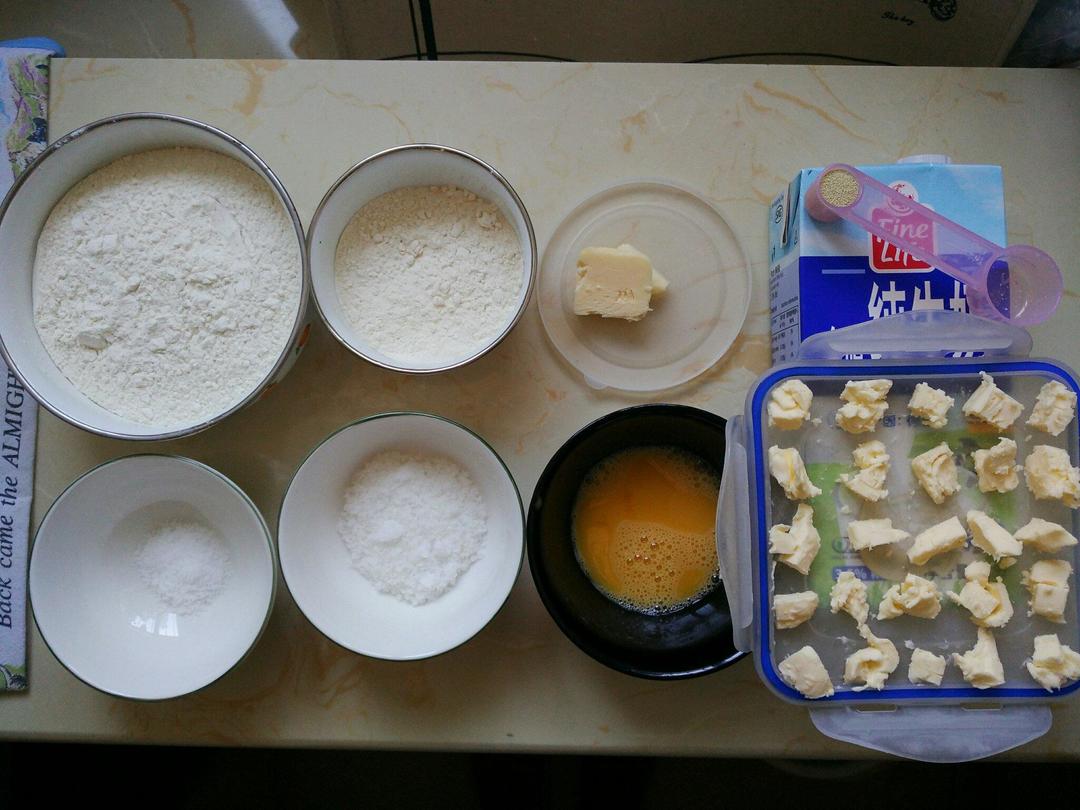 纯奶手撕吐司的做法 步骤1