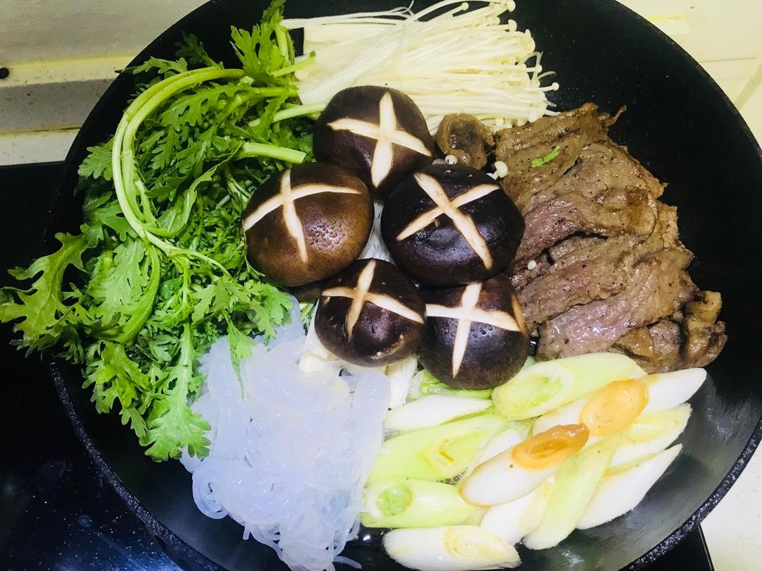 寿喜烧（日式牛肉锅）