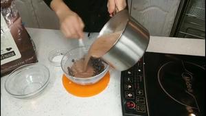 稳定巧克力淡奶油的做法 步骤5