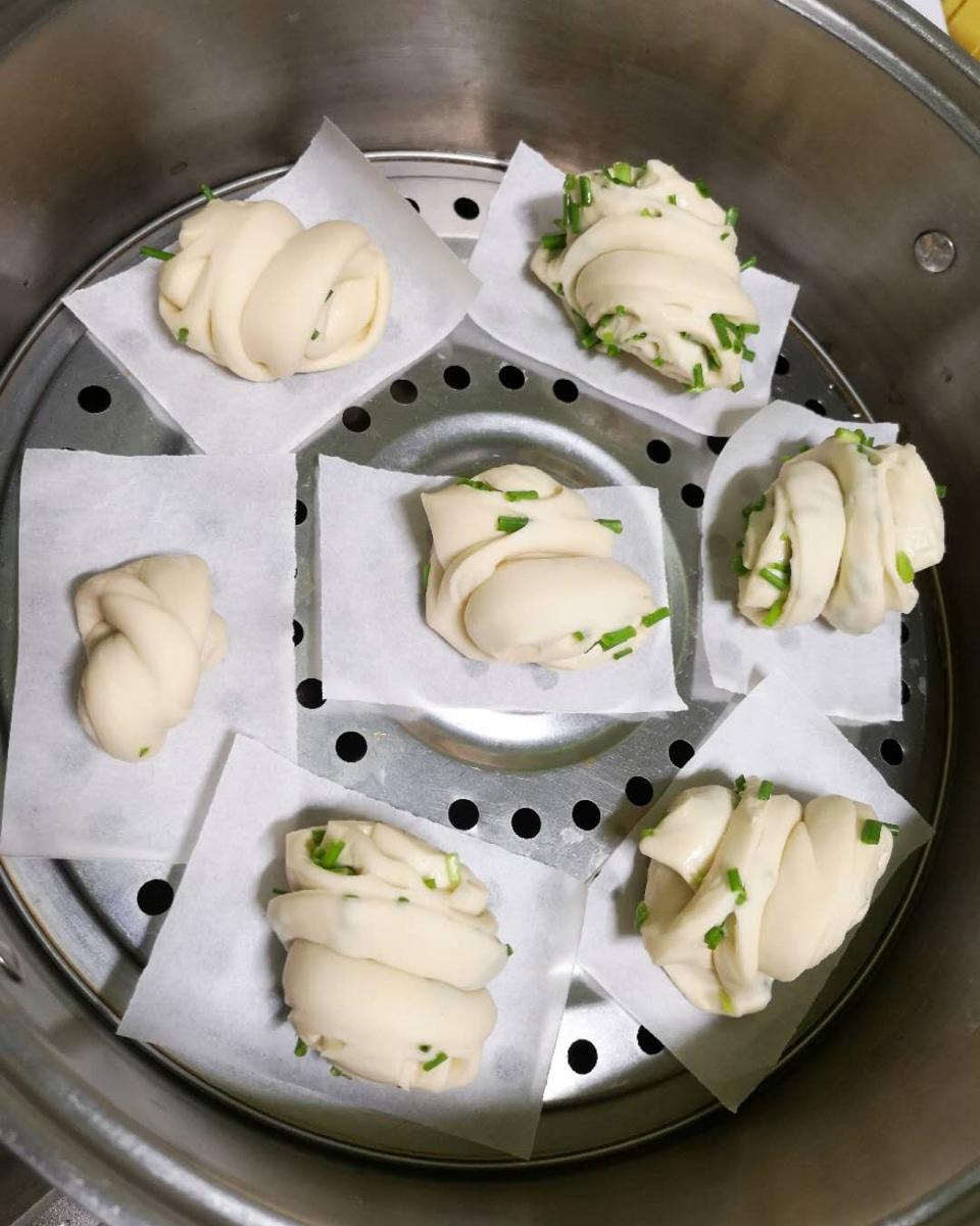 葱油花卷 Steamed Roll