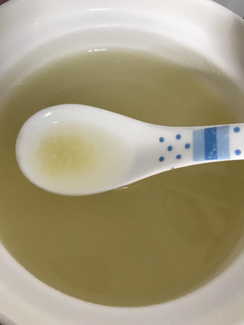 终于熬出一锅有厚厚米油的小米粥