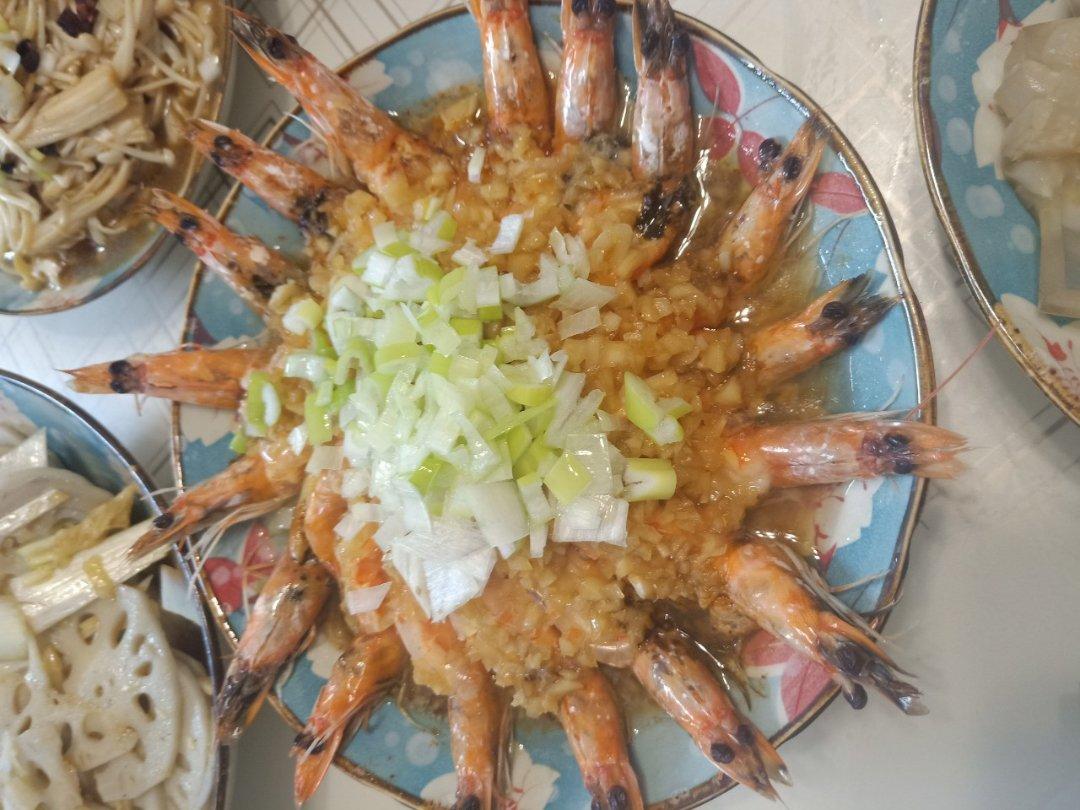 蒜蓉粉丝蒸虾