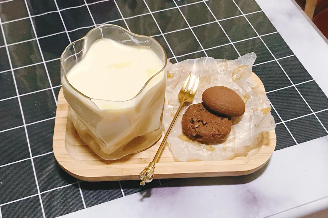 布丁奶茶